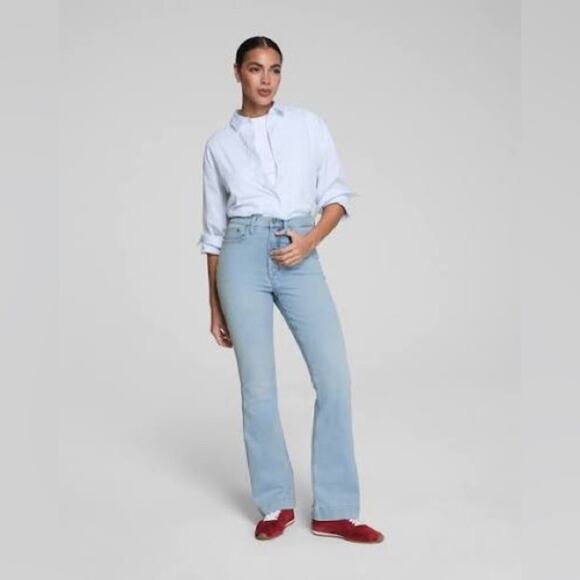 Spanx SPANXsculpt ReDefine Flare Jeans Tidal Blue Light Wash Size 12 NWT - Picture 2 of 12